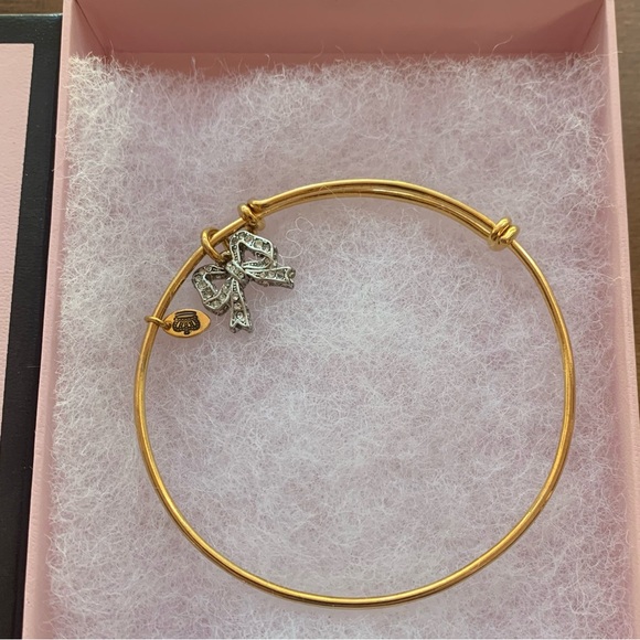 Juicy Couture Jewelry - Retro Juicy Couture Pam & Gela Silver Pace Crystal Bow Charm on Gold Bracelet